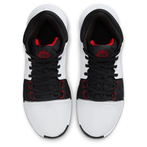 Nike LeBron Witness 8